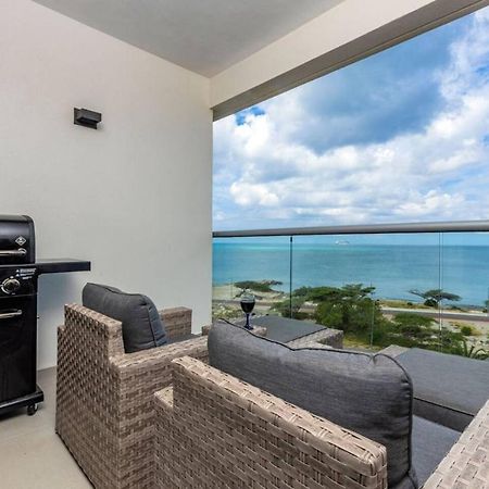 Breath Taking Beach Front Views Condo Eagle Beach パームビーチ エクステリア 写真